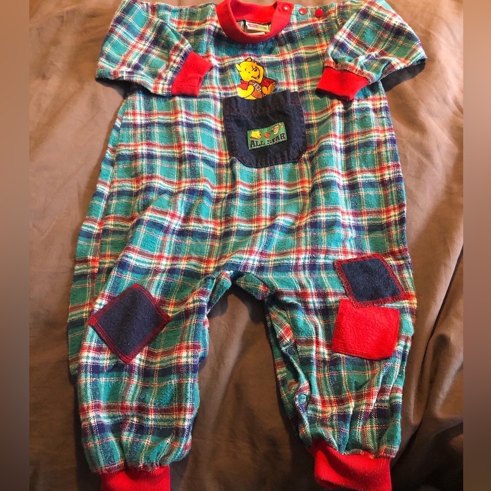 Vintage Pooh long sleeves onesie! 18 months